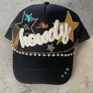 Brand New ‘Howdy’ Trucker Hat!